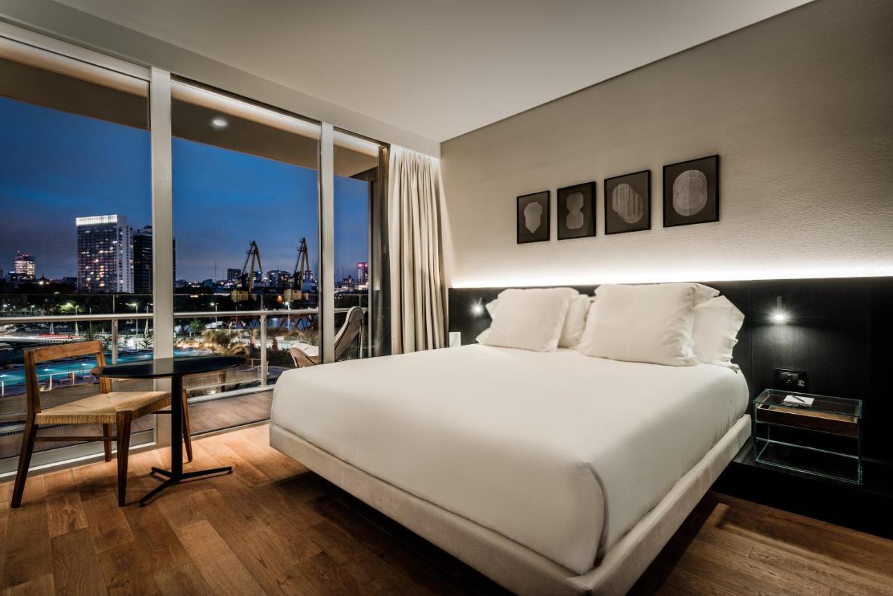 Sls Buenos Aires Puerto Madero Exterior foto A bedroom at the London Edition