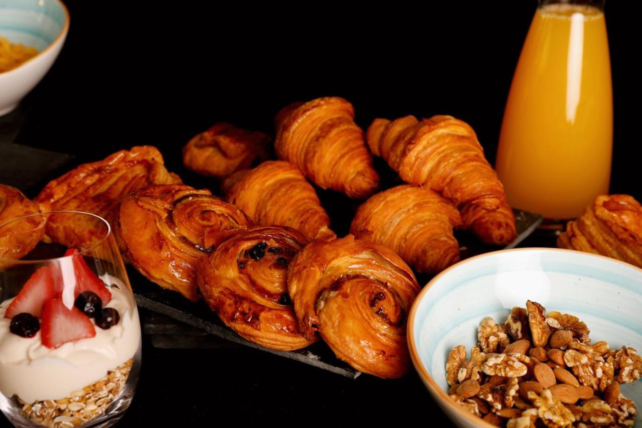 Sls Buenos Aires Puerto Madero Exterior foto Croissants