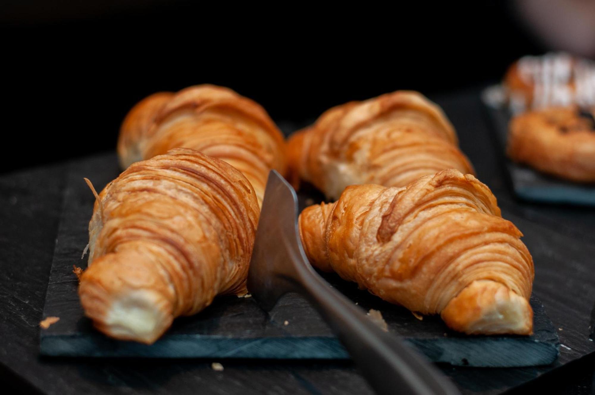 Sls Buenos Aires Puerto Madero Exterior foto Croissants