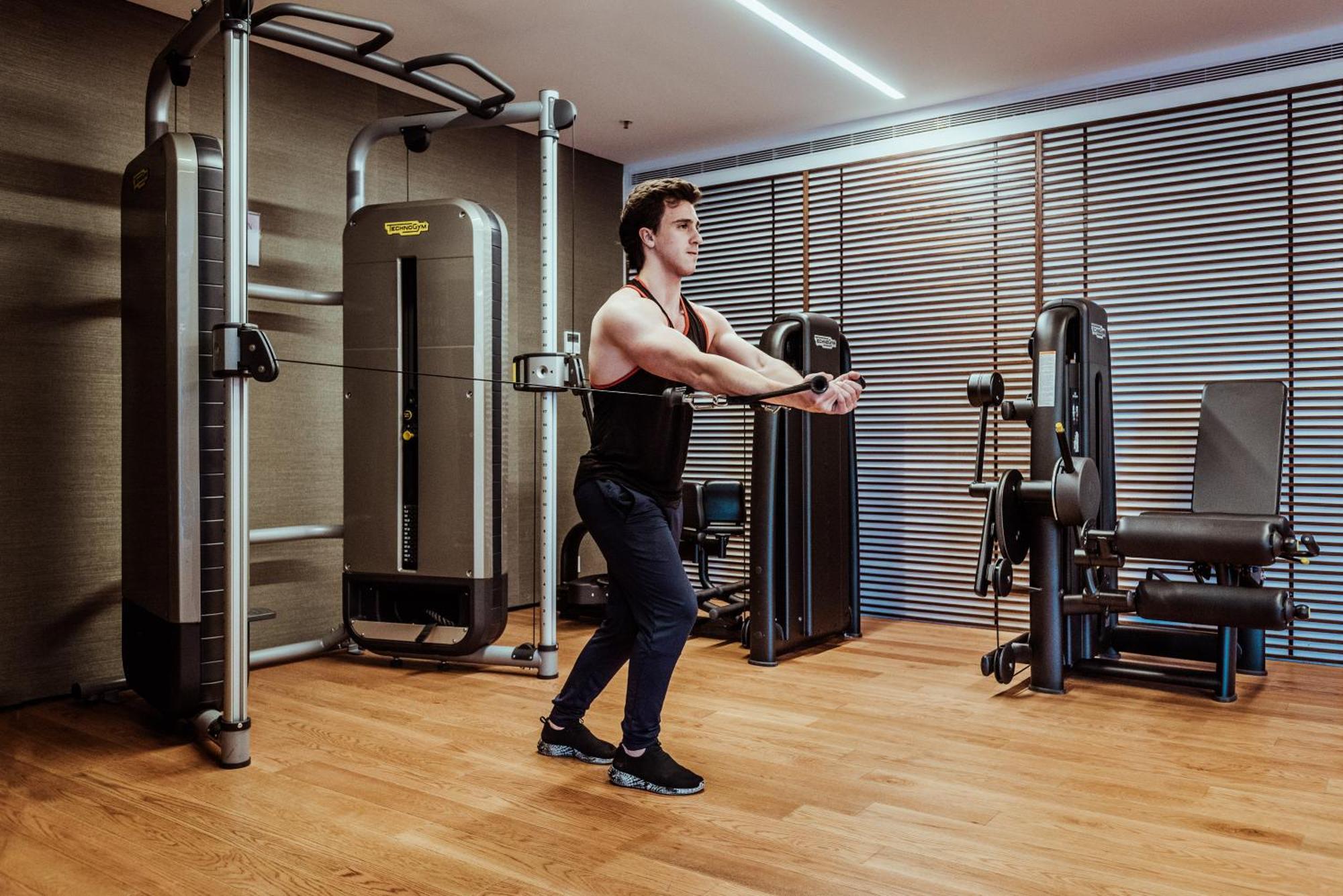 Sls Buenos Aires Puerto Madero Exterior foto Bodyweight tricep extension
