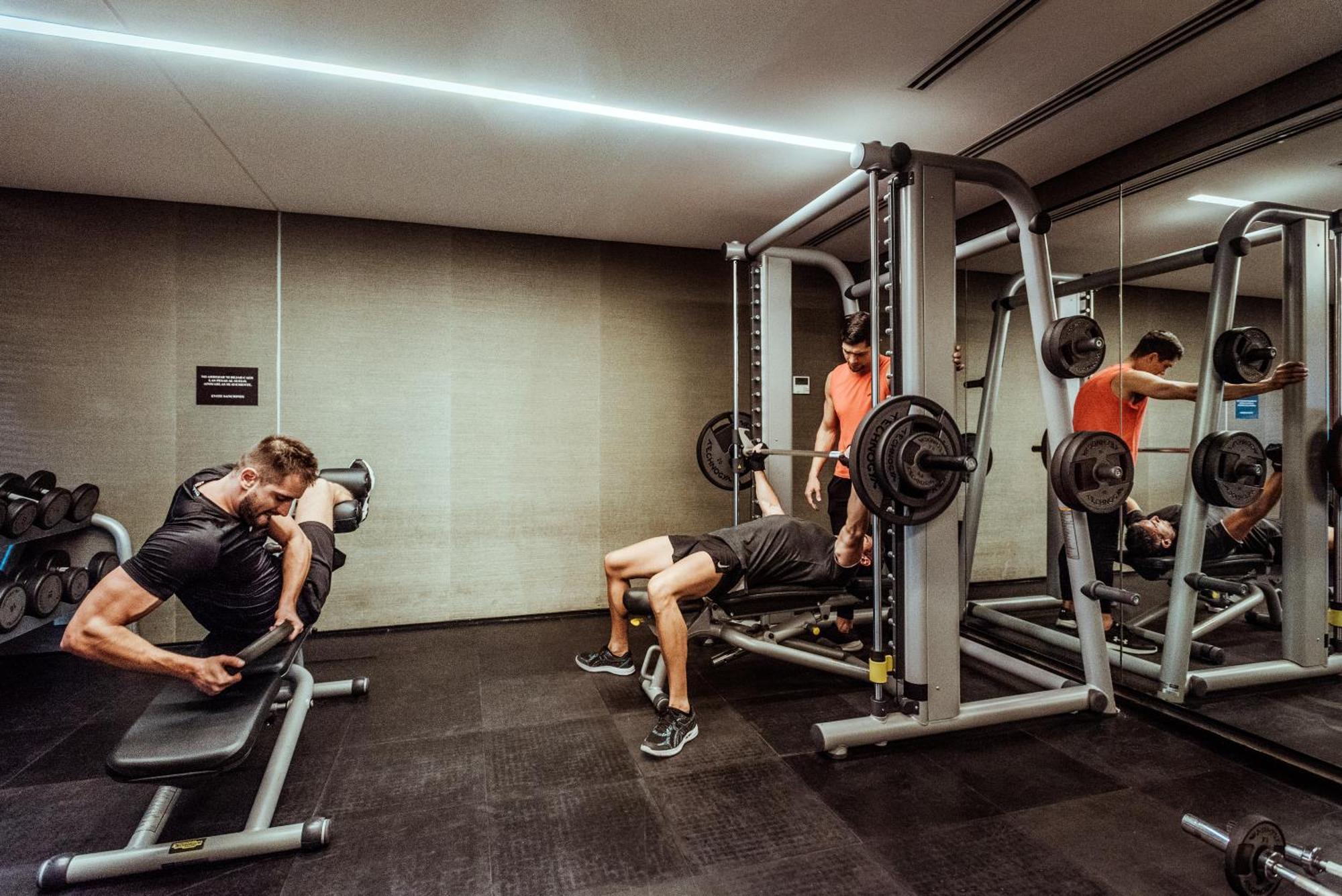 Sls Buenos Aires Puerto Madero Exterior foto The gym at the hotel
